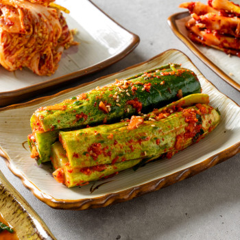 [뚝섬역상점가] 100% 국내산 수작업 오이소박이 1kg HACCP 제조 청결 아삭한 맛