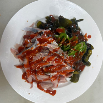 청어 무침회 1set (청어필렛(500g)1팩+자연산돌미역300g+초장+보냉팩+아이스팩포함)/2set (청어필렛(500g)2팩+자연산돌미역300g+초장+보냉팩+아이스팩포함)