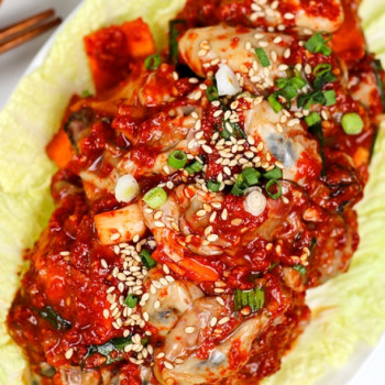 경남 맛깔나는 통영 햇 생굴 무침 300g/500g/600g/1kg 겨울별미입니다