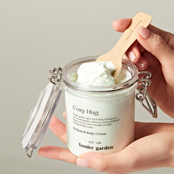 [텐더가든] 코지 허그 퍼퓸드 바디 크림 엔아르 51 250ml