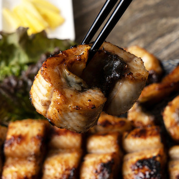 [아침애딴] 국내산 민물장어(자포니카종) 1kg - 손질후 700g내외(2-4미)