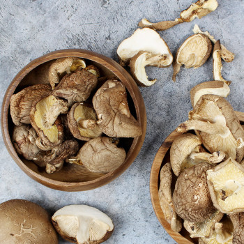 예산청년농부의 국내산 무농약 건 표고버섯 (국물용/육수용) 350g