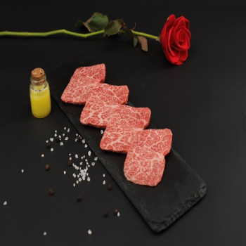 [설창한우] 한우 꽃살 구이용(두께 1cm내외) 1++ 200g