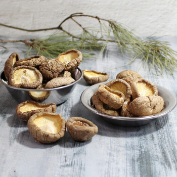 예산청년농부의 국내산 무농약 건 표고버섯 원형 180g